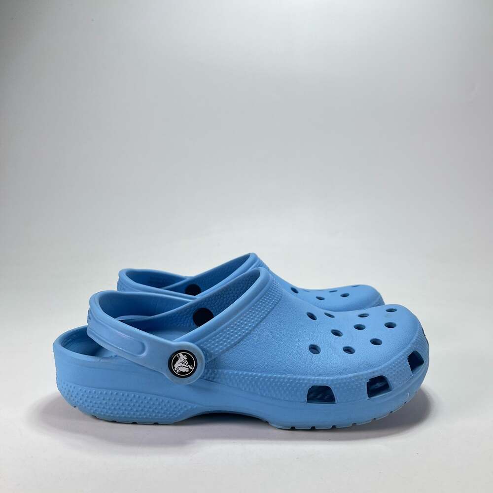 Crocs Classic Clogs Light Blue Water Slip On Shoes Women’s Size 8